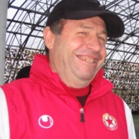 Остана един бай Добри да брани духа на ЦСКА