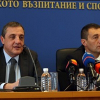Нейков запя отново за базите на ЦСКА