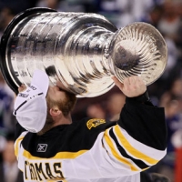 Федералните власти ще спасяват сезона в NHL