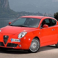 Alfa Romeo вади атрактивен дребосък за Женева с 240 коня