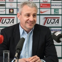 Дочев измъкна равен на Арминия (Билефелд)