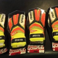 "Reusch" пусна ръкавици "Димитър Митов"