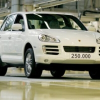Porsche продаде 250 000-ния Cayenne
