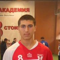 Исмет от Академията "Христо Стоичков" лети за Лондон