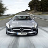 Mercedes SLS AMG и Ferrari 458 са включени в Gran Turismo 5