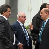  Тодор Батков пред паметника на Левски: Сами сме срещу всички