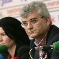 Послание до червени, сини, разузнавачи и други за Ицо